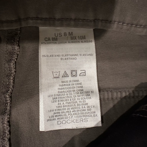 Women’s Dockers gray khaki- Hello Smooth- Size- 8M- straight leg!Great condition - Picture 6 of 11